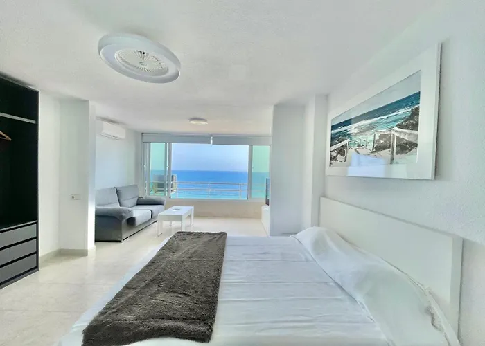Apartment Torre Coblanca Seafront *