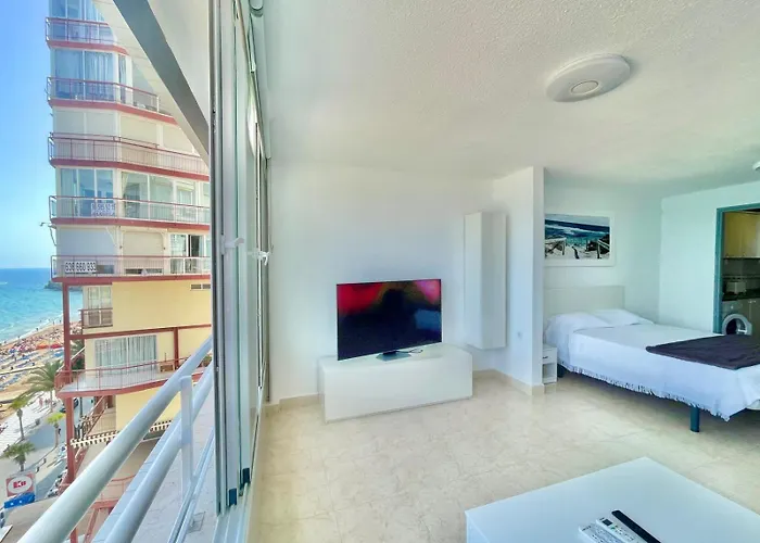 Torre Coblanca Seafront Apartment Benidorm